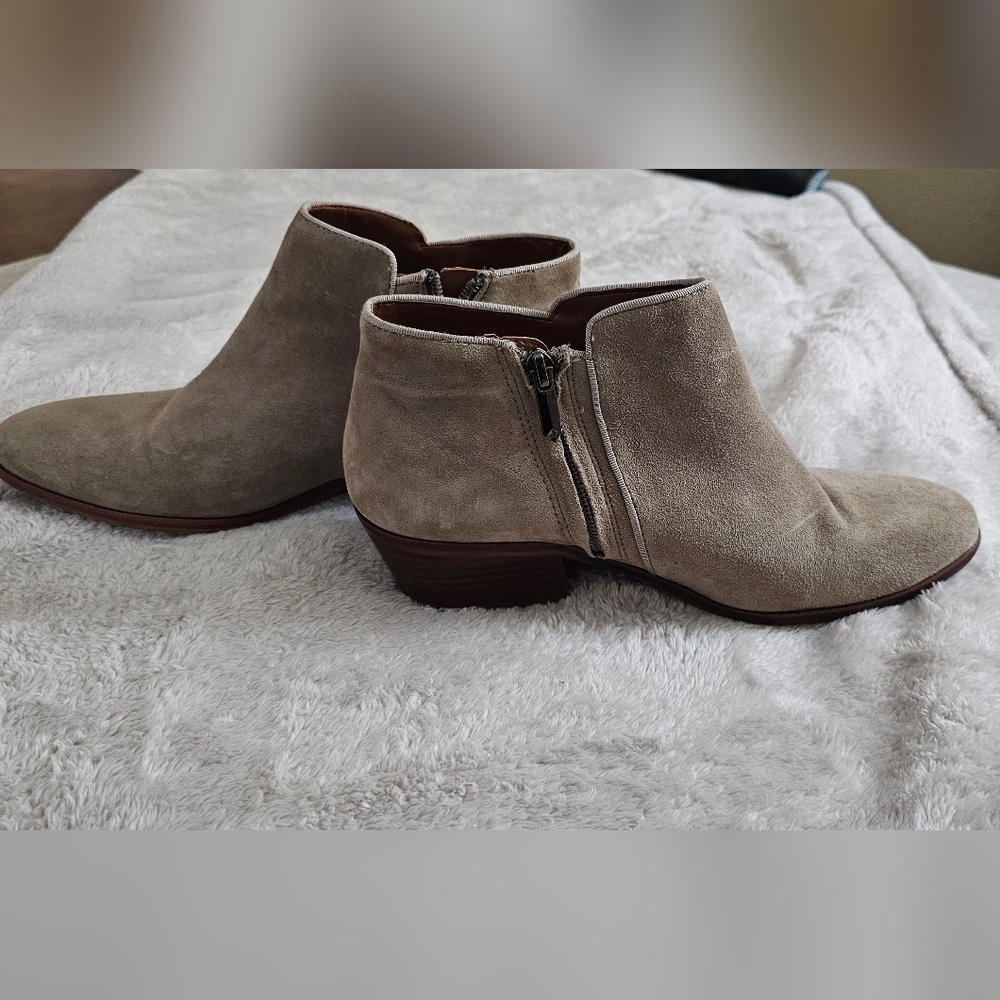 Women's Suede Ankle Boots